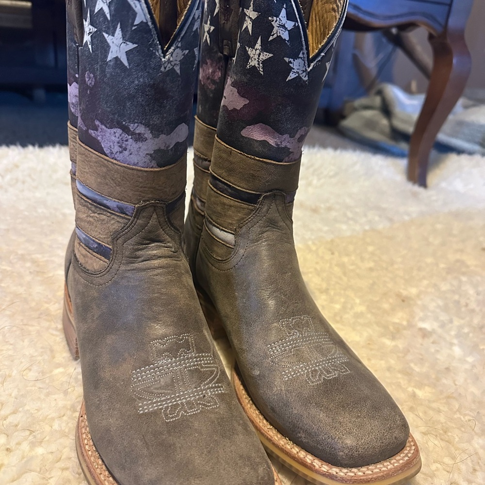 Tin Haul Brown and Purple Star Boots